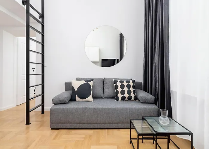 Old Town - Modern - 7 Gertrudy Street